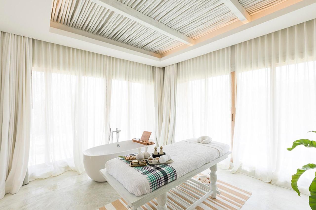 Cape Kudu Hotel, Koh Yao Noi Exterior photo A massage bed